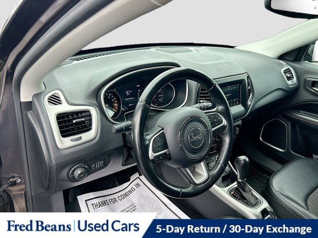 Used 2019 Jeep Compass Latitude w/ Popular Equipment Group AWD/4WD image 14