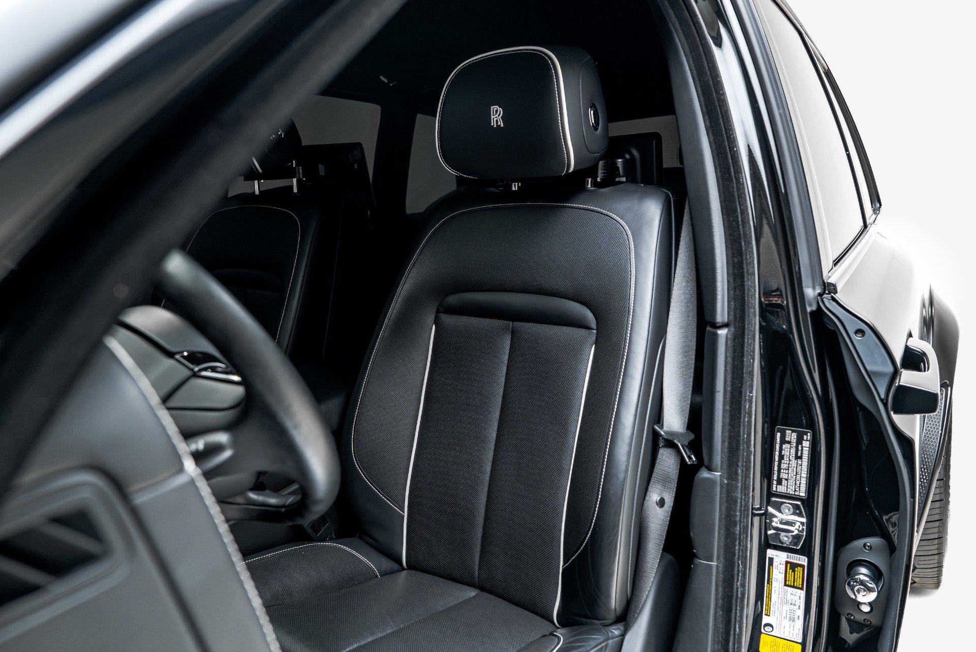 Used 2020 Rolls-Royce Cullinan AWD/4WD image 4