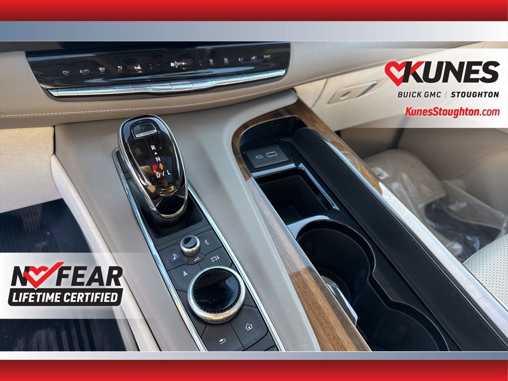 Used 2024 Cadillac Escalade ESV Sport Platinum AWD/4WD image 34