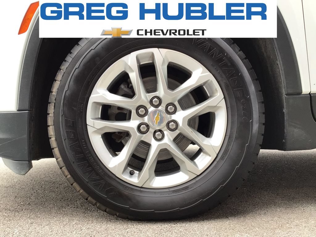 Used 2023 Chevrolet Traverse LS w/ Safety Package FWD image 19