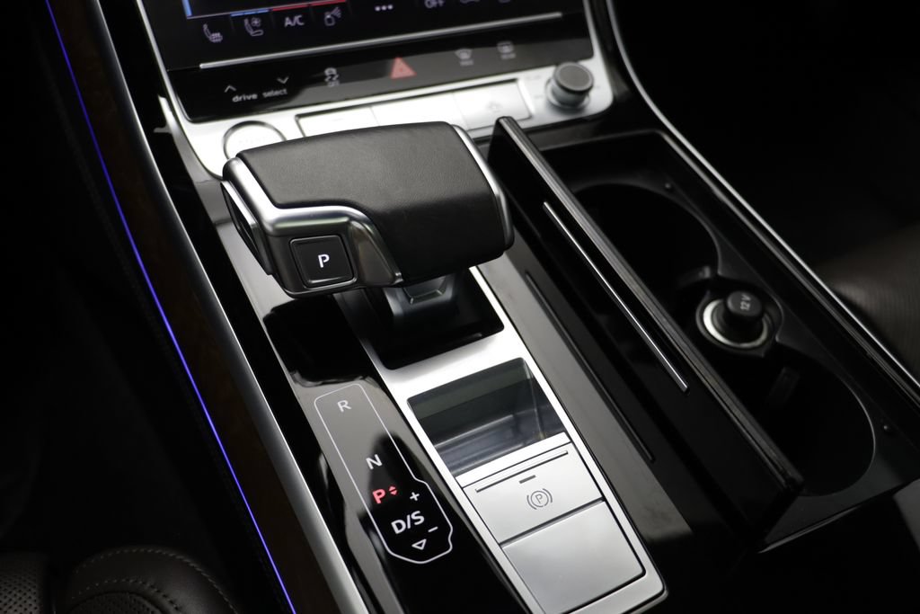 Used 2020 Audi A8 L 4.0T w/ Executive Package AWD/4WD image 12