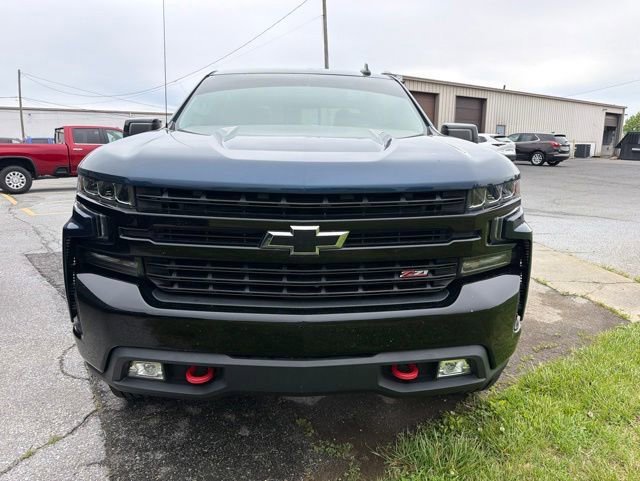 Used 2021 Chevrolet Silverado 1500 LT Trail Boss w/ Convenience Package II AWD/4WD image 2