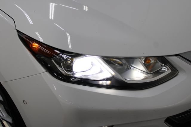 Used 2017 Chevrolet Volt Premier w/ Driver Confidence II Package FWD image 27