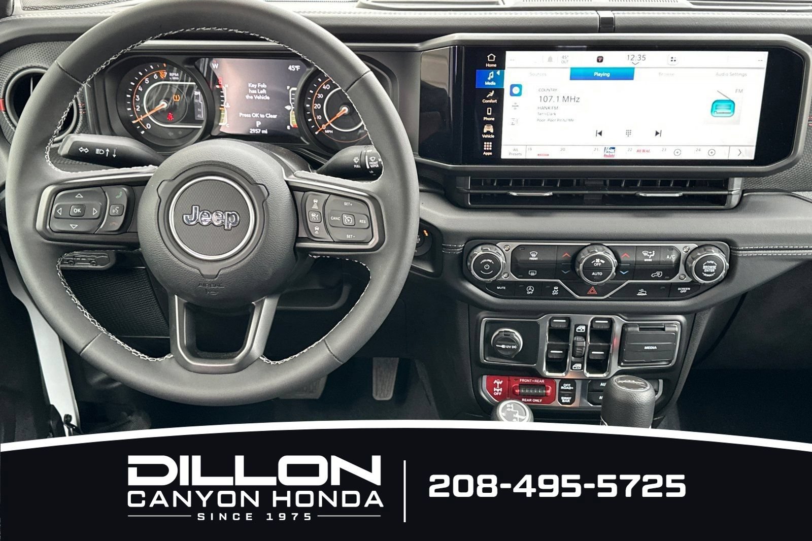 Used 2025 Jeep Gladiator Rubicon AWD/4WD image 15