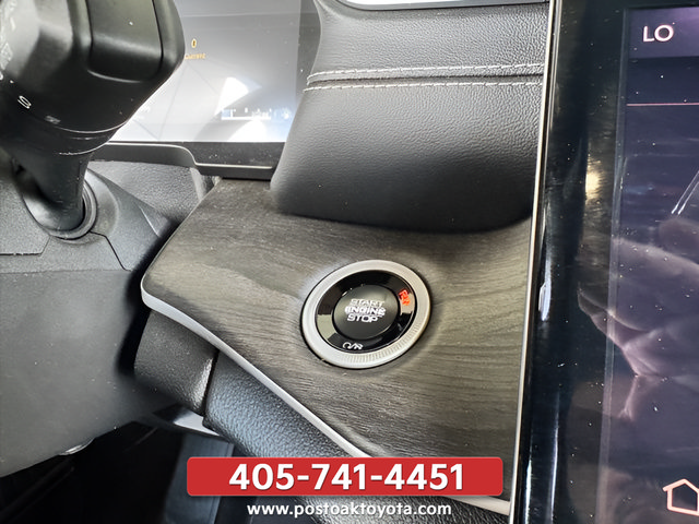 Used 2025 Jeep Grand Cherokee Limited w/ Black Appearance Package AWD/4WD image 36