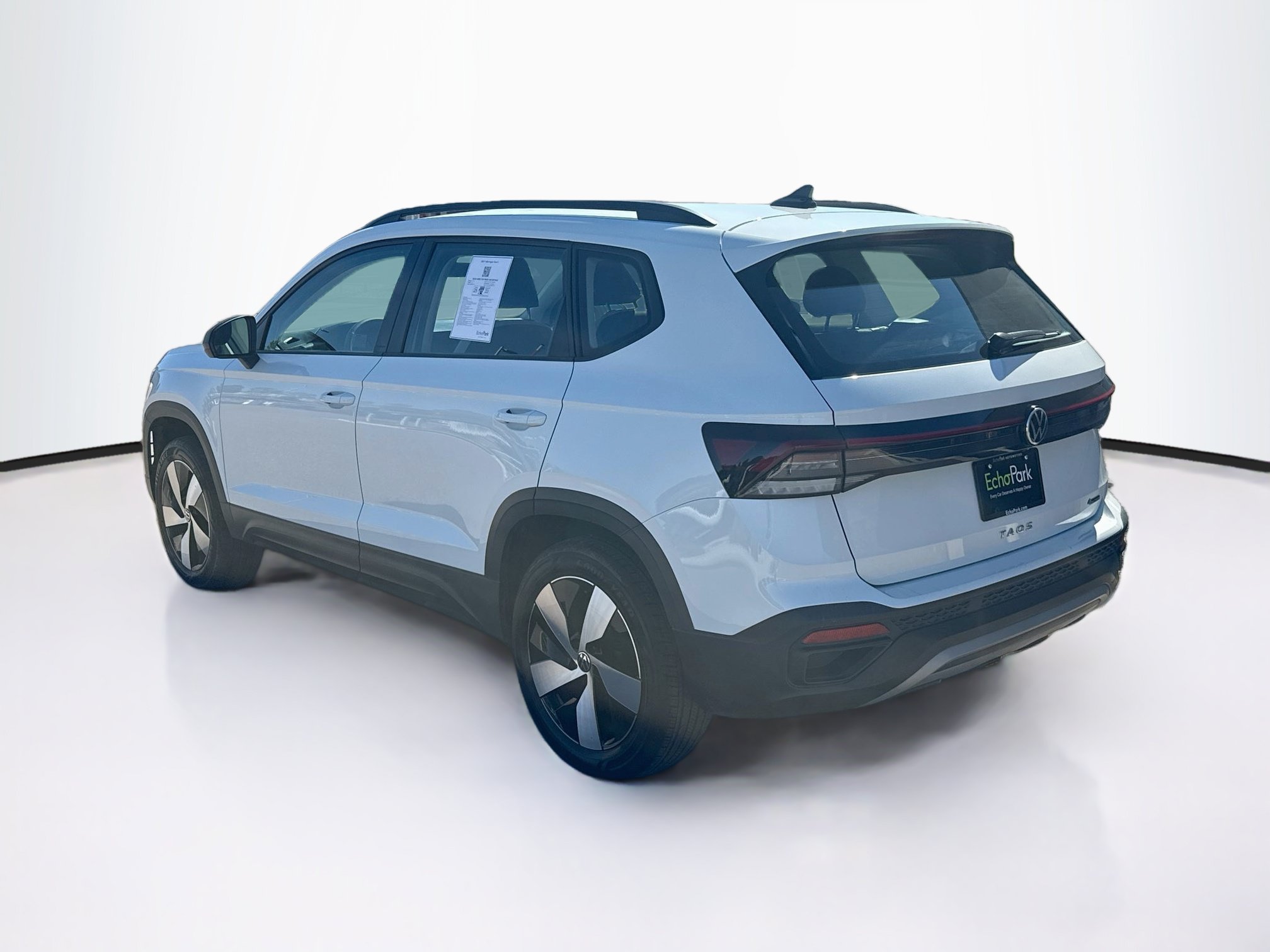 Used 2025 Volkswagen Taos S AWD/4WD image 5