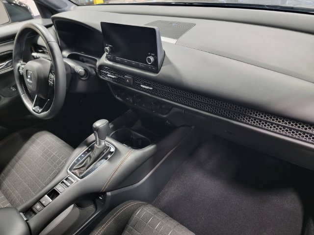 Used 2024 Honda HR-V Sport image 17