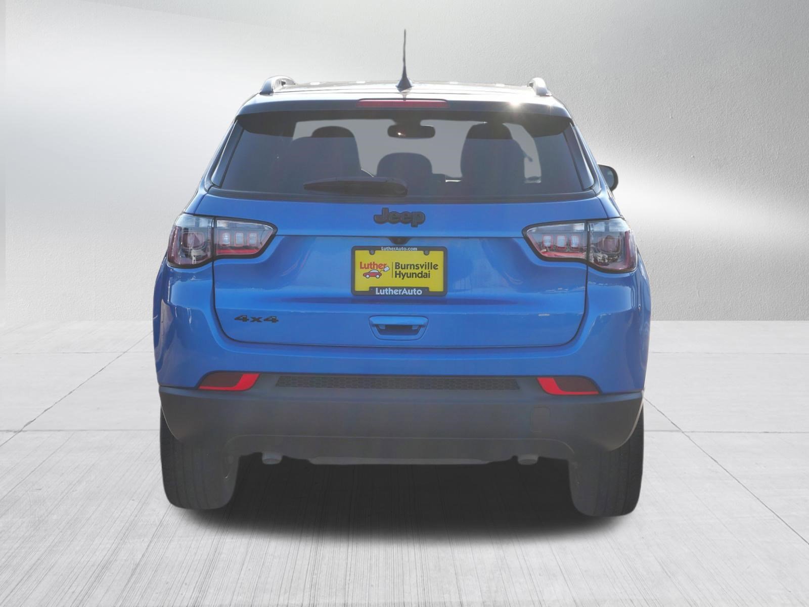 Used 2023 Jeep Compass Altitude w/ Convenience Group AWD/4WD image 6