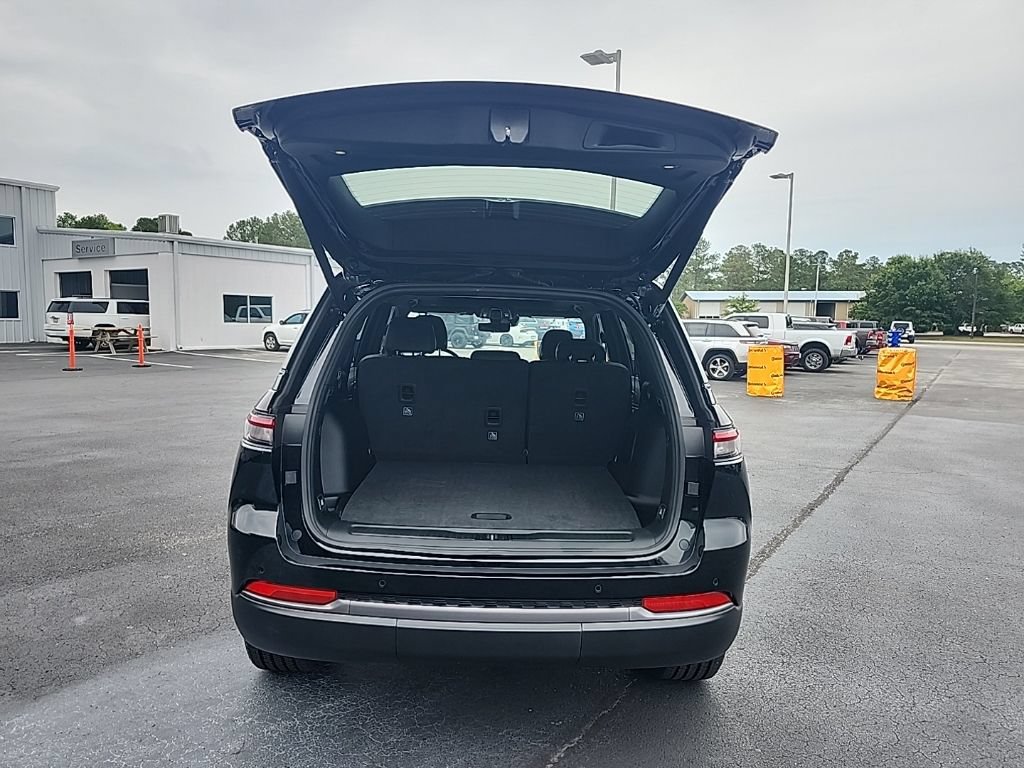 New 2026 Jeep Grand Cherokee Limited AWD/4WD image 32