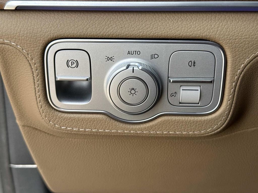 Used 2024 Mercedes-Benz GLE 350 4MATIC image 46