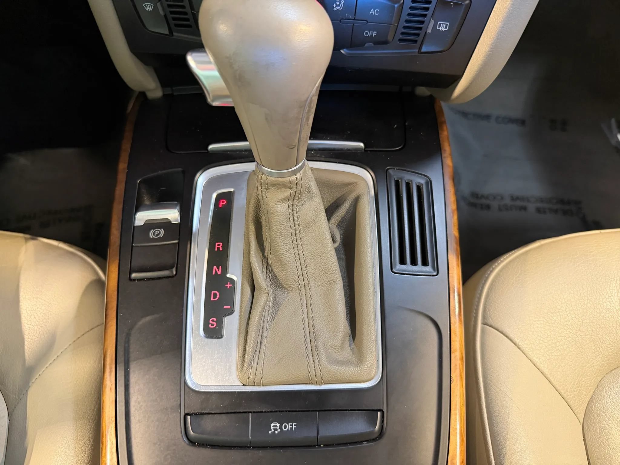 Used 2011 Audi A4 2.0T Premium FWD image 20