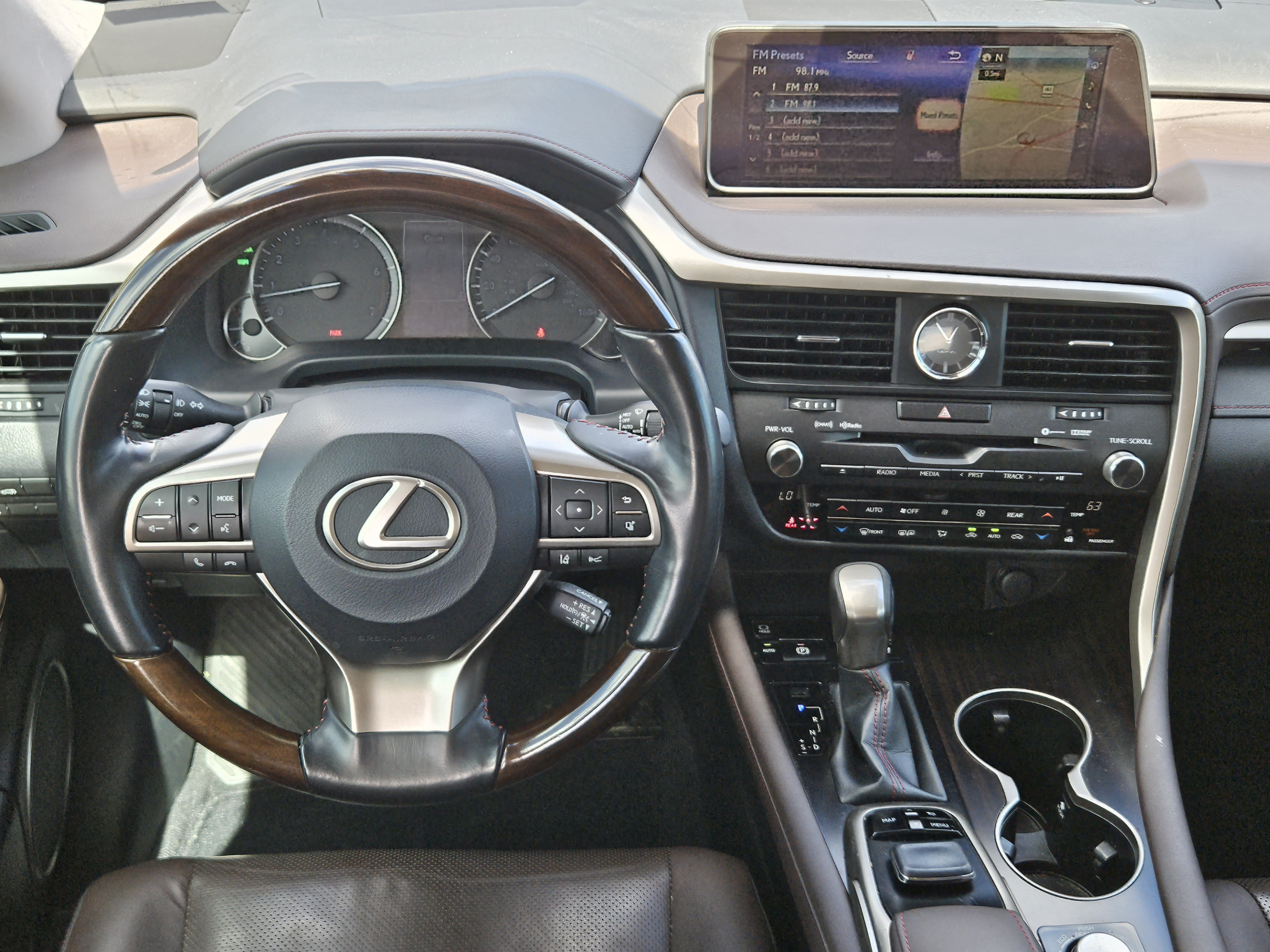 Used 2018 Lexus RX 350L FWD image 26