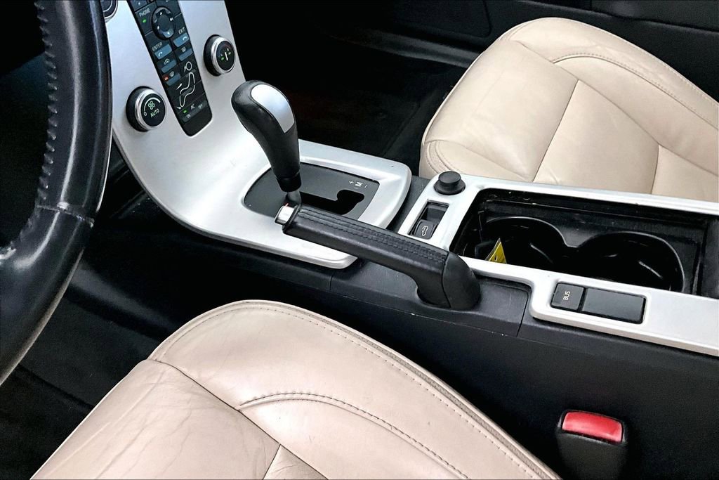 Used 2012 Volvo C70 T5 image 18