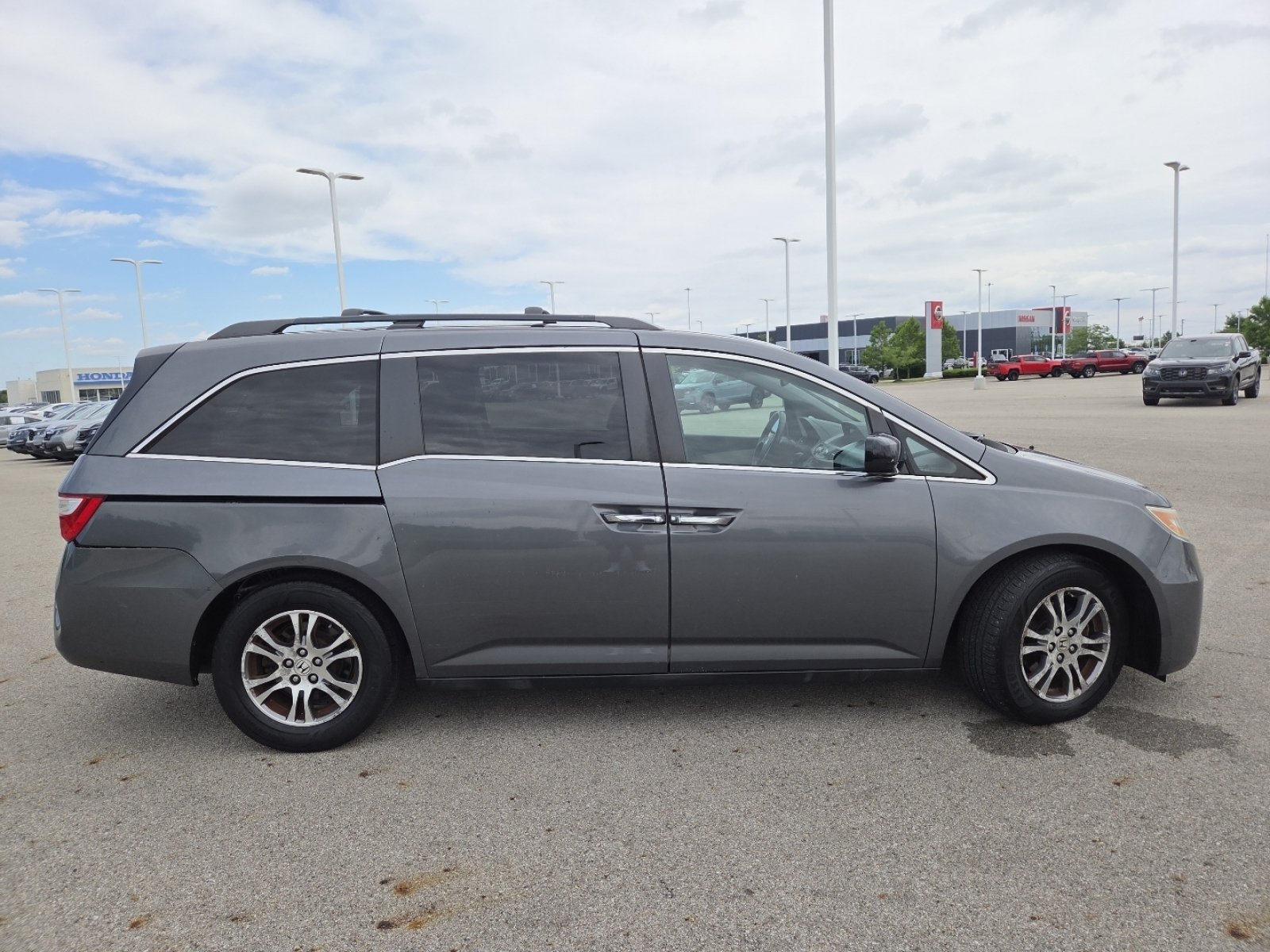 Used 2013 Honda Odyssey EX image 16