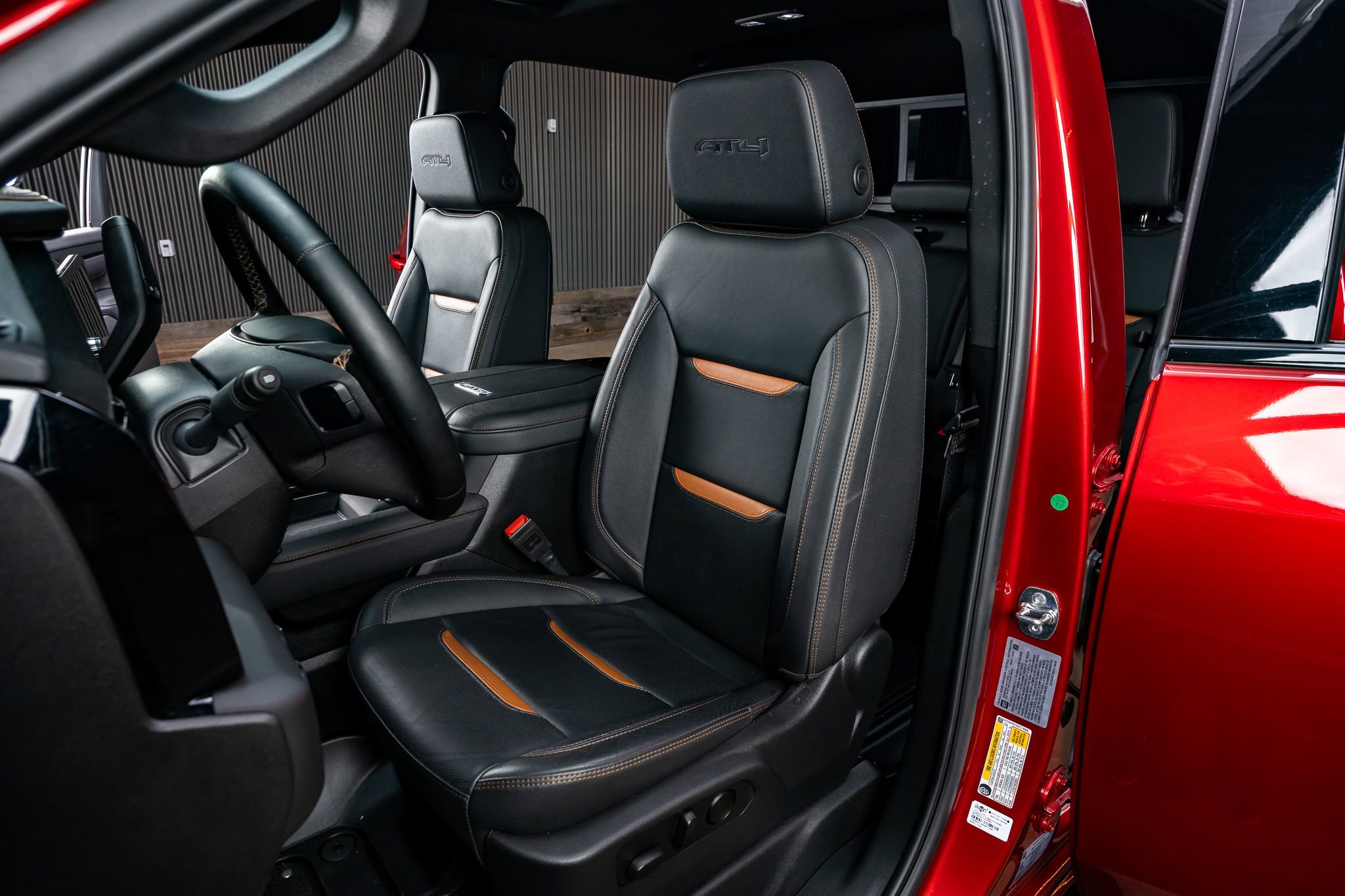 Used 2025 GMC Sierra 2500 AT4 w/ AT4 Premium Plus Package image 29