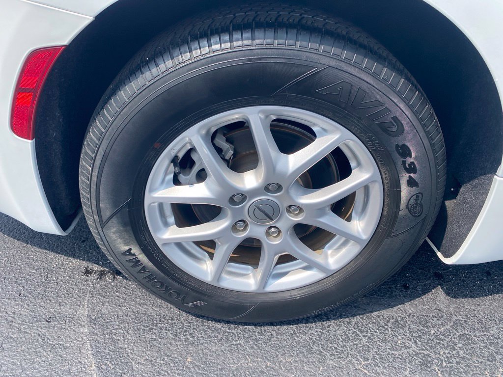 Used 2023 Chrysler Pacifica Touring-L FWD image 26