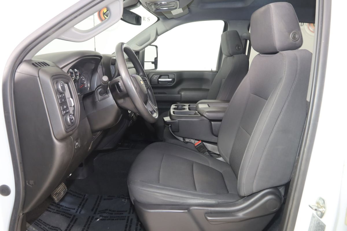 Used 2021 Chevrolet Silverado 2500 Custom w/ Custom Value Package AWD/4WD image 9