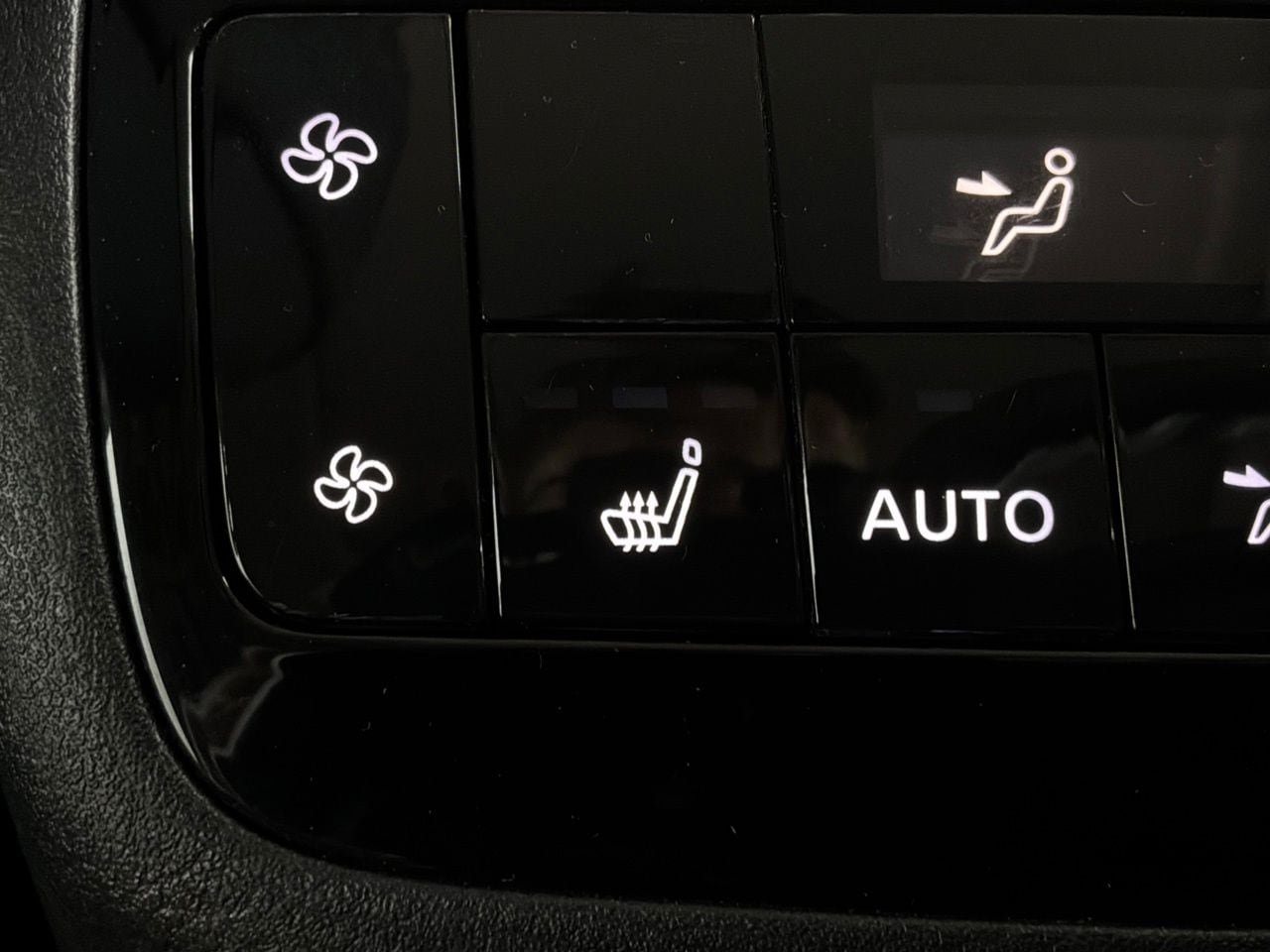 Used 2026 INFINITI QX60 Luxe FWD image 16