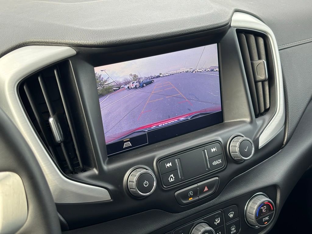 Used 2023 GMC Terrain SLT image 39