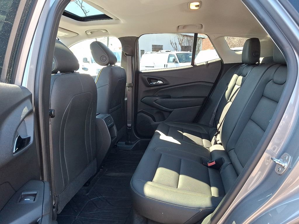 Used 2024 Chevrolet Trax ACTIV w/ Sunroof Package image 10
