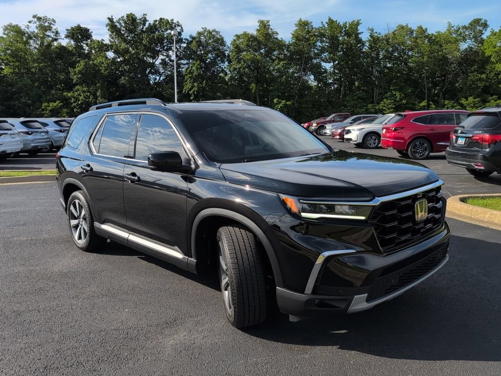 Used 2025 Honda Pilot Elite image 7