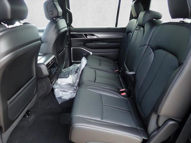New 2026 Jeep Grand Wagoneer 4WD image 10