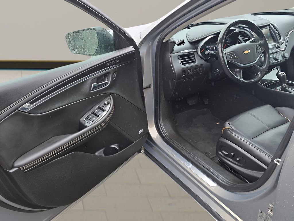 Used 2017 Chevrolet Impala Premier w/ Enhanced Convenience Package FWD image 16