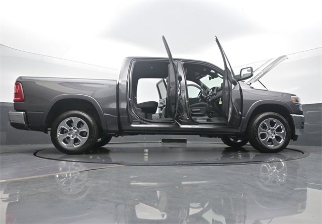 New 2026 RAM 1500 4x4 Crew Cab image 61
