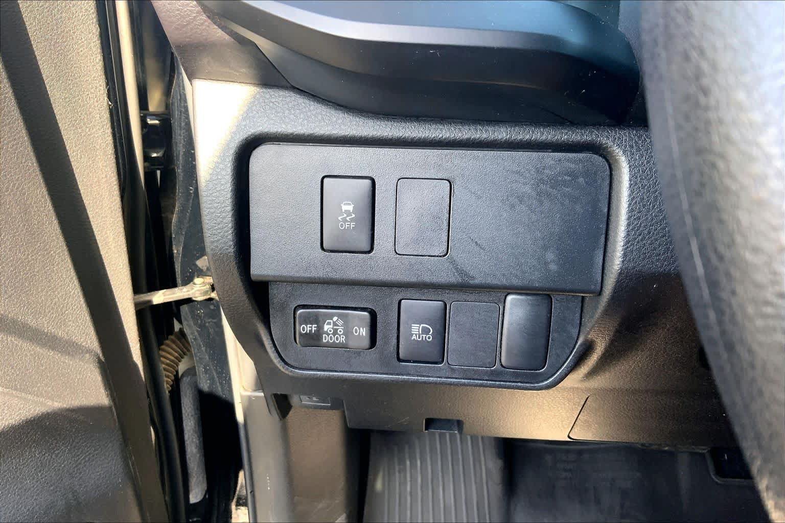 Used 2023 Toyota Tacoma SR AWD/4WD image 36