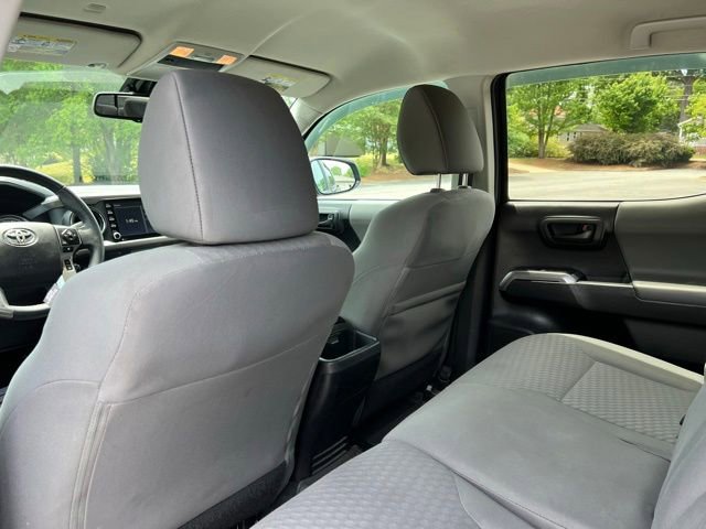 Used 2022 Toyota Tacoma SR5 AWD/4WD image 13