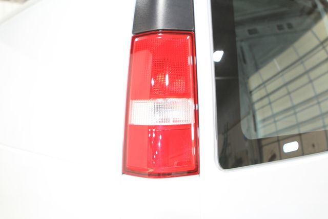 Used 2019 Chevrolet Express 3500 w/ Driver Convenience Package image 32