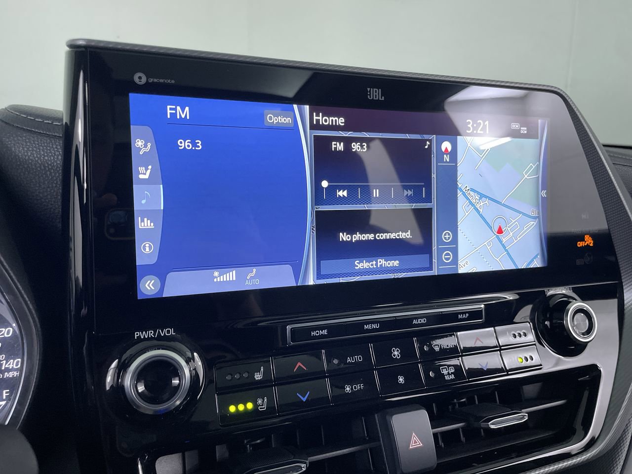 Used 2021 Toyota Highlander Platinum image 15