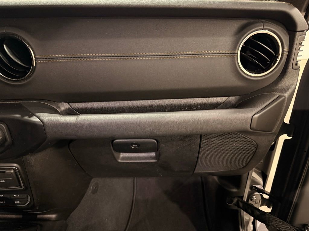 Used 2022 Jeep Gladiator Overland image 28