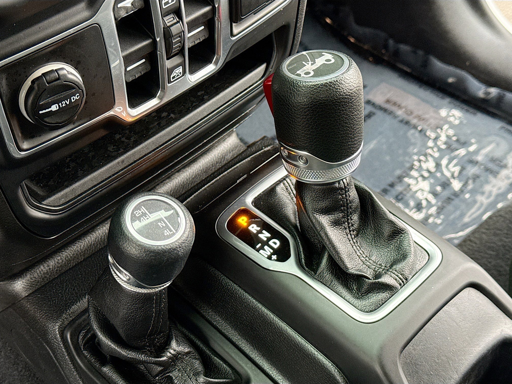 Used 2018 Jeep Wrangler Unlimited Sport S image 11