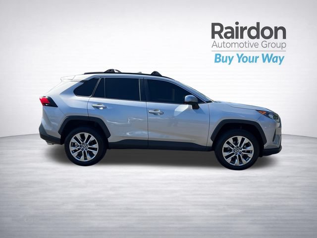 Used 2019 Toyota RAV4 LE w/ All Weather Liner Package AWD/4WD image 8