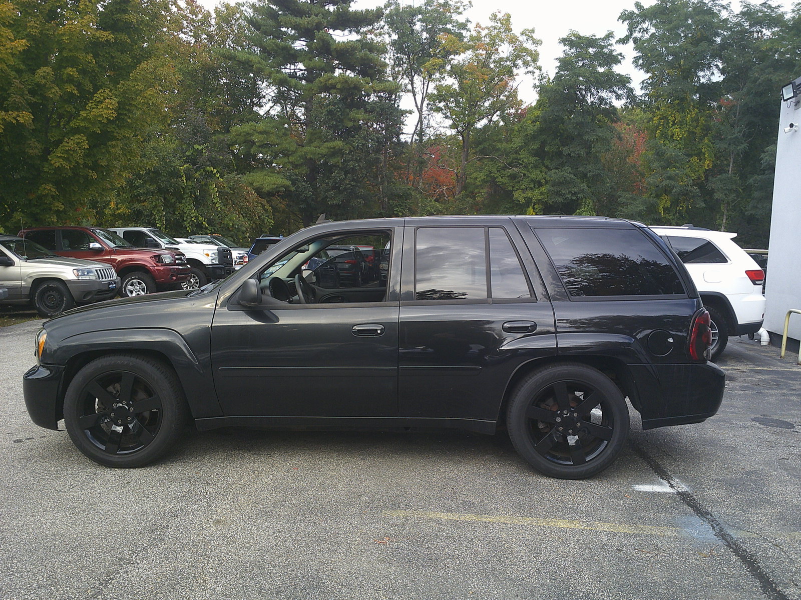 Used 2008 Chevrolet TrailBlazer LT w/ Sun And 6-Disc Cd Package AWD/4WD image 9