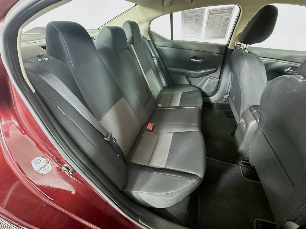 Certified 2022 Nissan Sentra SV FWD image 33