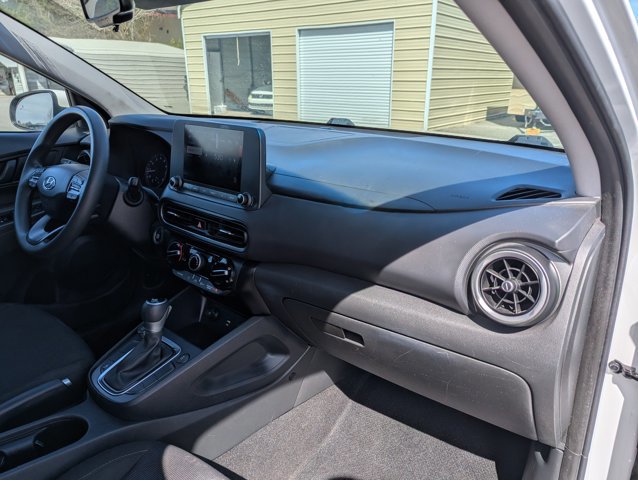 Used 2022 Hyundai Kona SEL w/ Cargo Package image 26