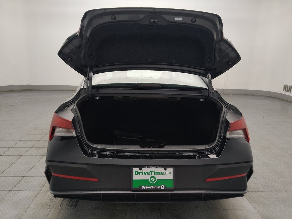 Used 2025 Hyundai Elantra Sport FWD image 29
