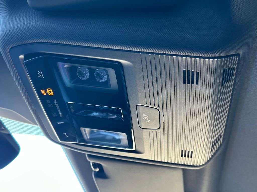 Used 2023 Volkswagen ID.4 S image 30