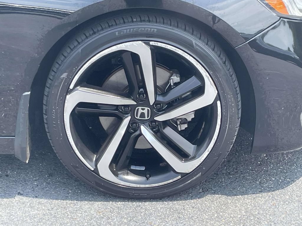 Used 2018 Honda Accord Sport image 10