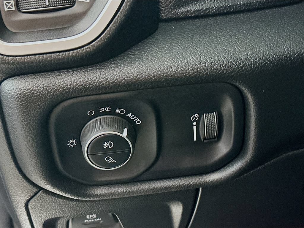 Certified 2023 RAM 1500 Big Horn AWD/4WD image 18