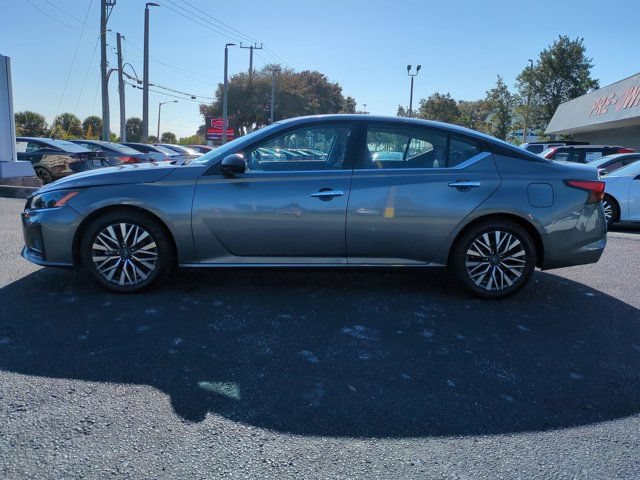 Certified 2024 Nissan Altima 2.5 SV FWD image 8