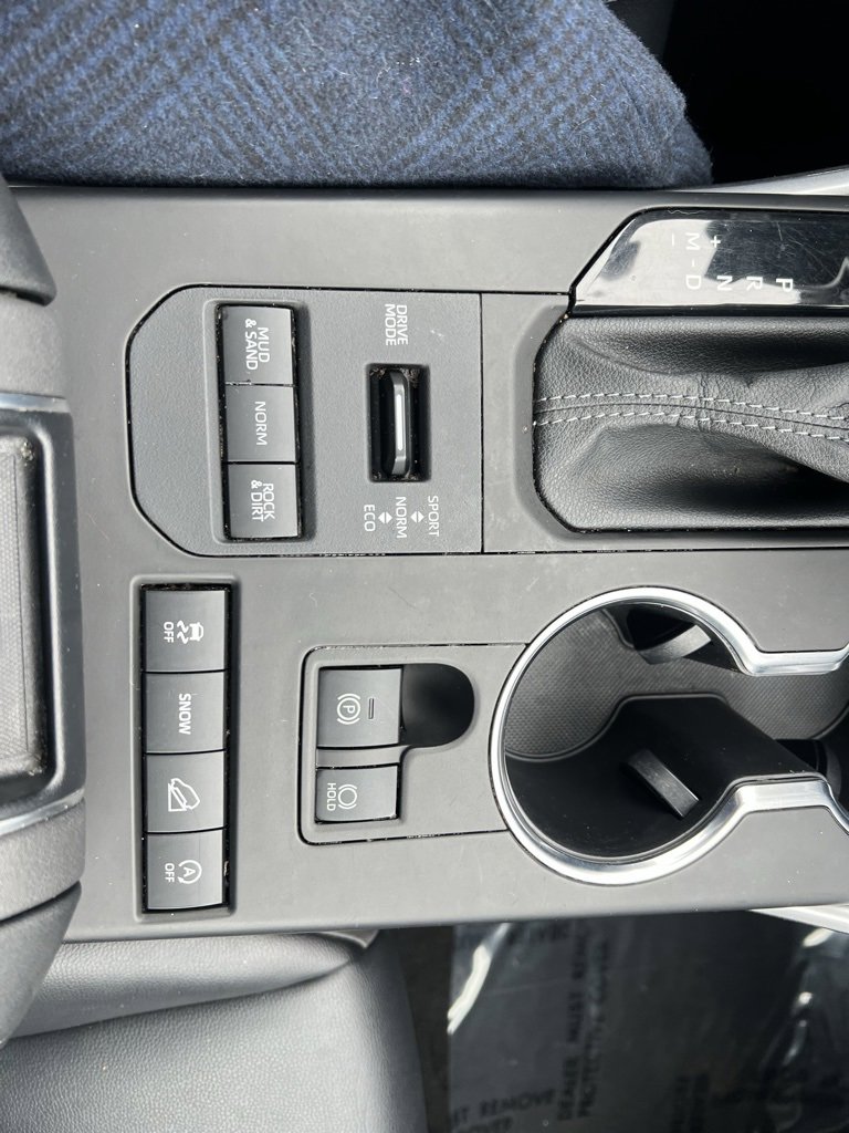 Used 2022 Toyota Highlander XLE image 33