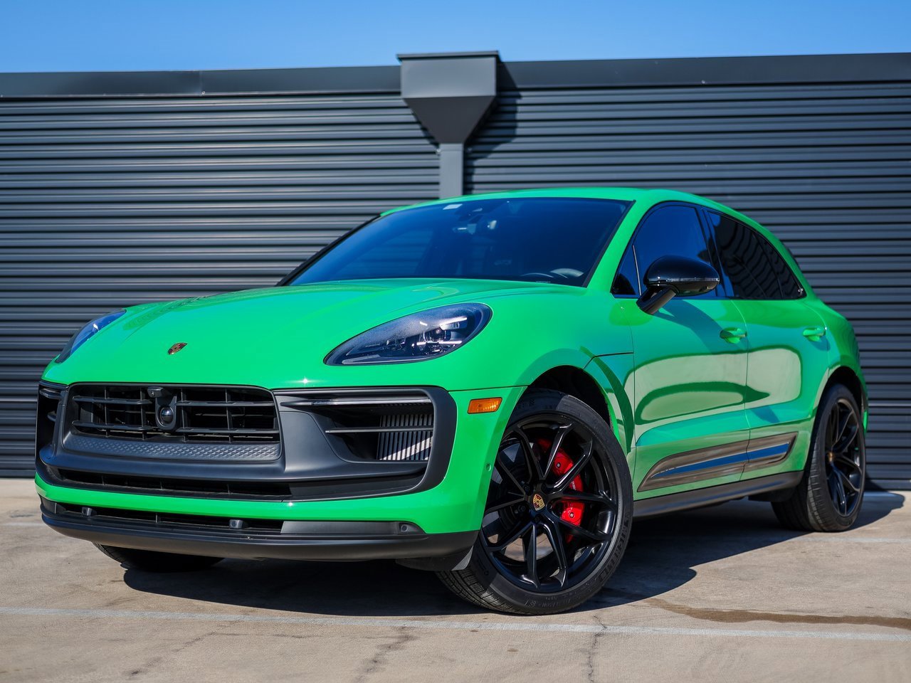 Certified 2024 Porsche Macan GTS video 1