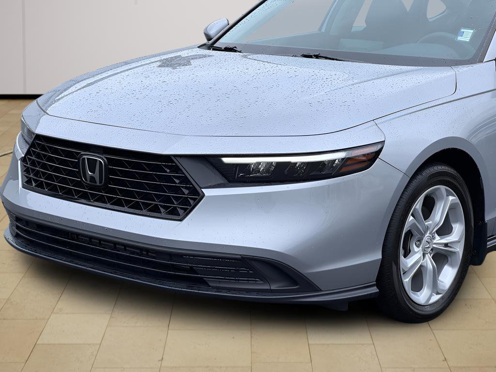 Used 2023 Honda Accord LX image 34