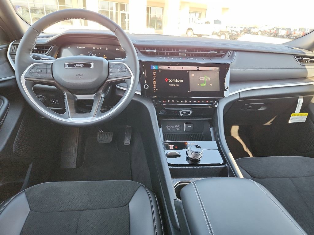 New 2026 Jeep Grand Cherokee L Laredo image 17