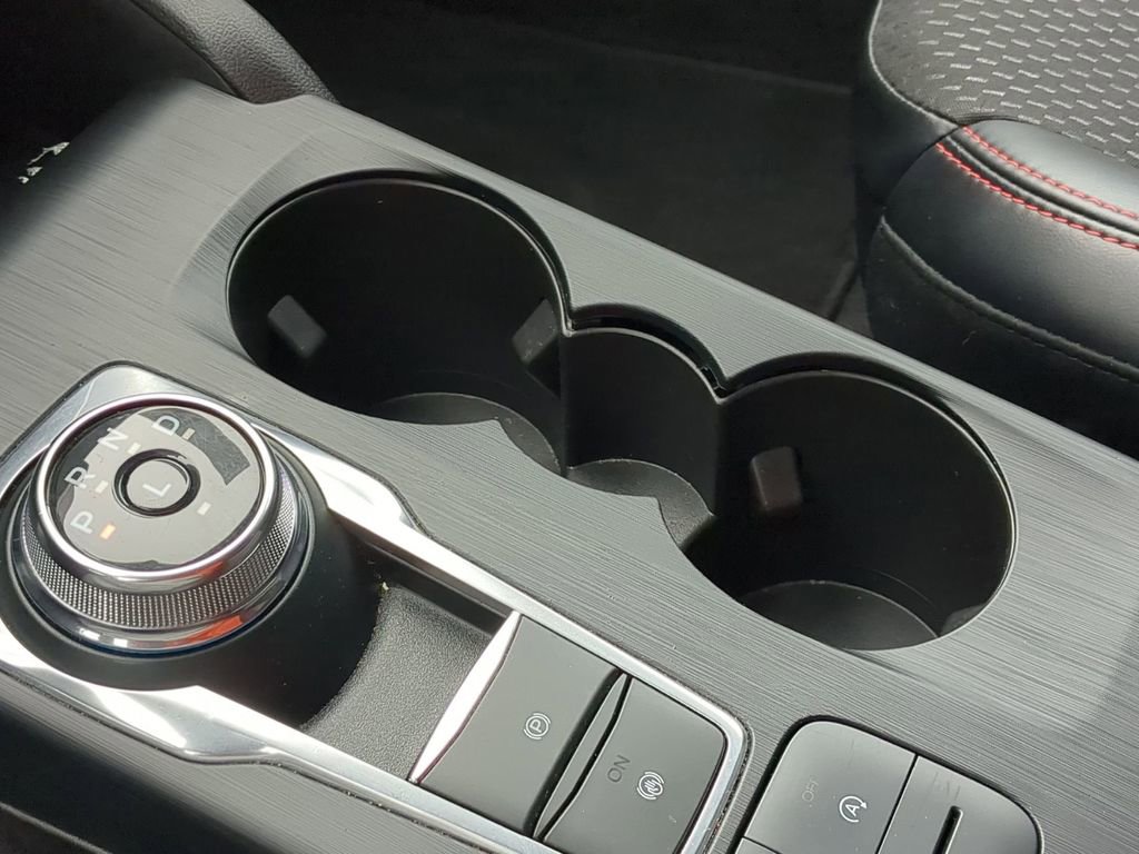 Used 2025 Ford Escape ST-Line image 23