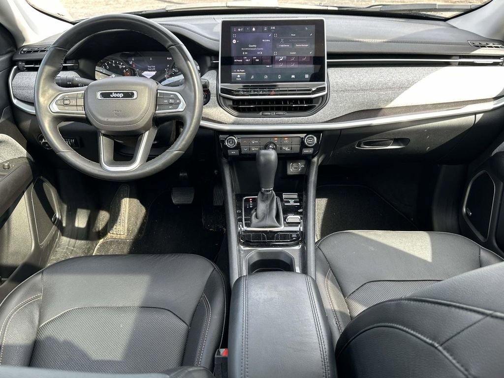 Used 2022 Jeep Compass Latitude w/ Sun and Sound Group image 14