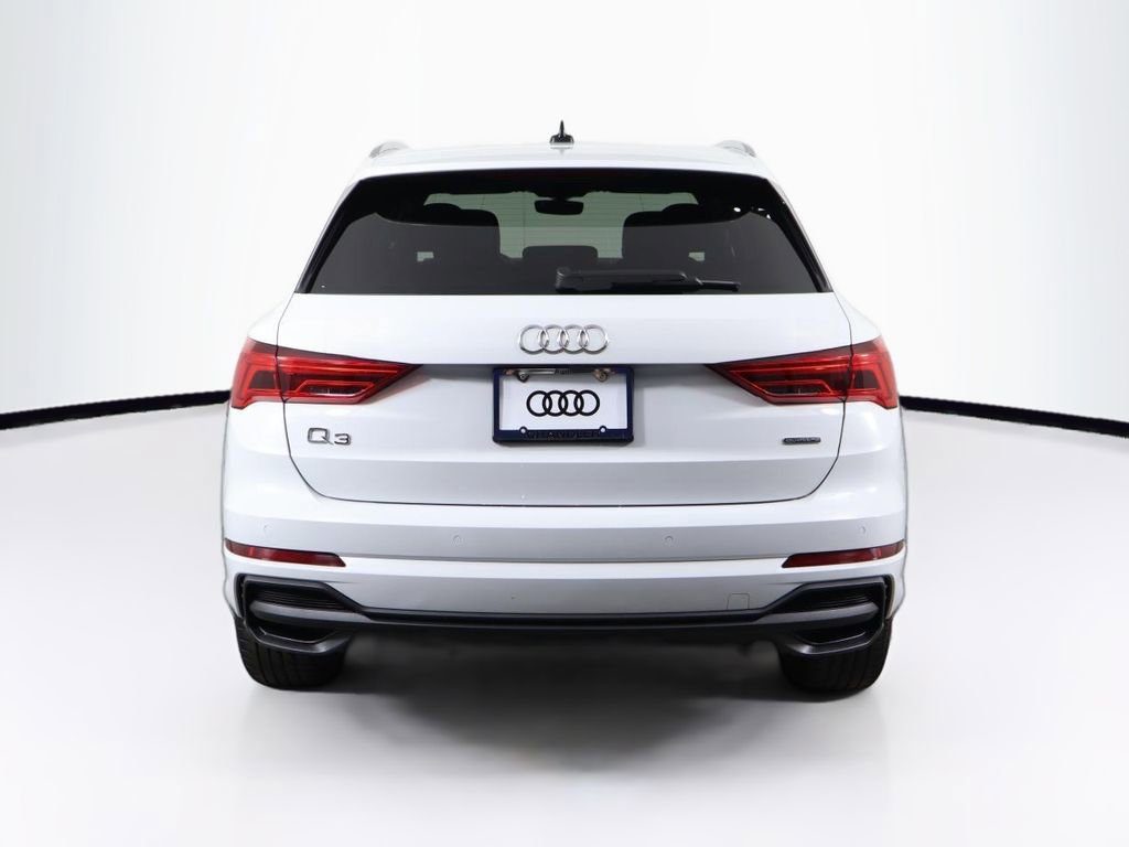 Certified 2023 Audi Q3 2.0T Premium Plus image 5